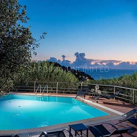 Casa Rosa Blu * Costa Paradiso
