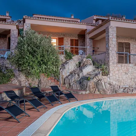 Casa Rosa Blu * Costa Paradiso